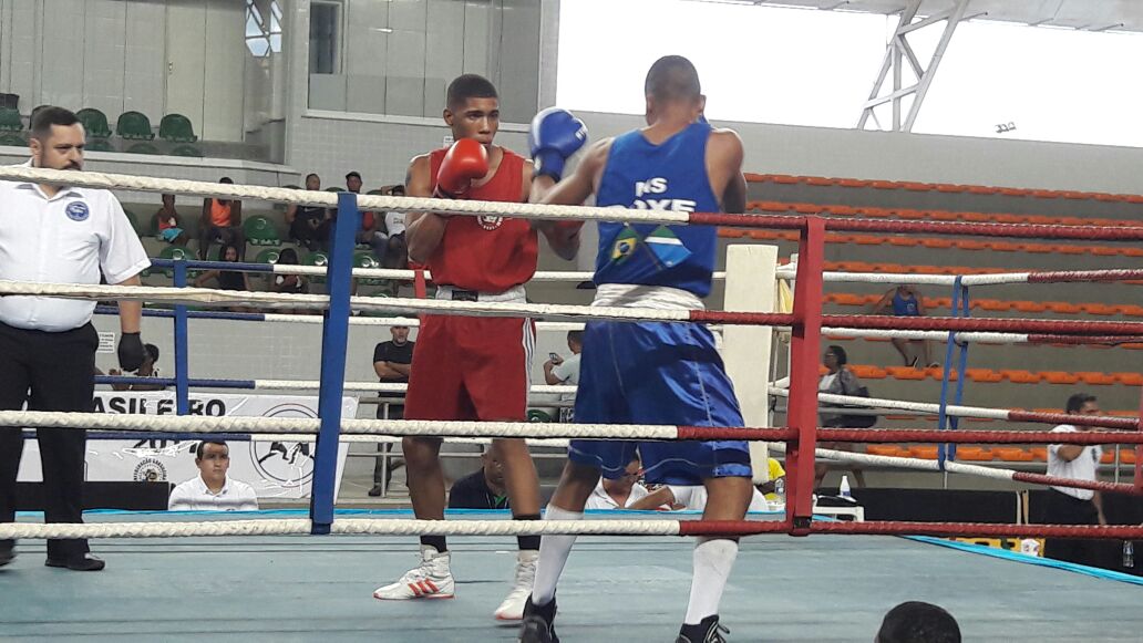 Copa Primeira Hora de Boxe reúne competidores em Campo Grande