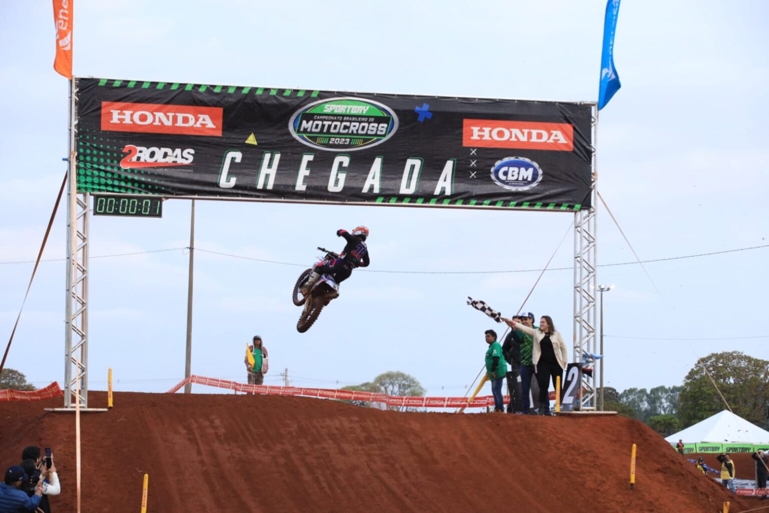 Campo Grande recebe a 3° etapa do Campeonato Brasileiro de Motocross