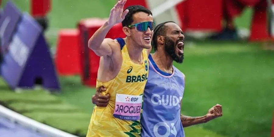 Atletismo conquista mais três medalhas nos Jogos Paralímpicos de Paris