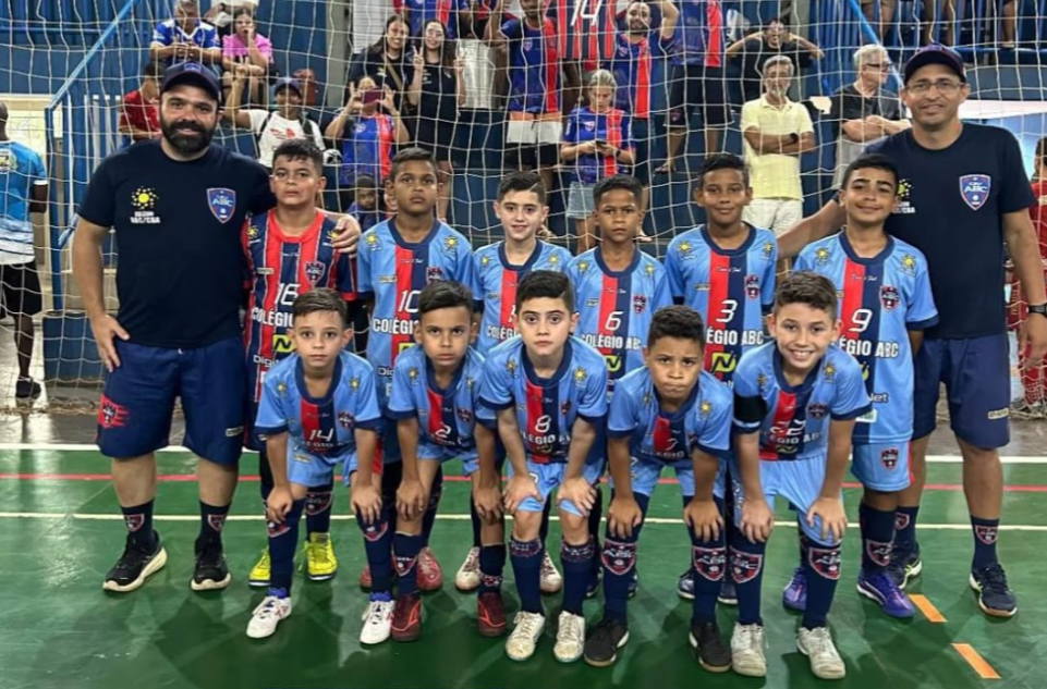 Invicto, Colégio ABC conquista título do Estadual de Futsal Sub-9