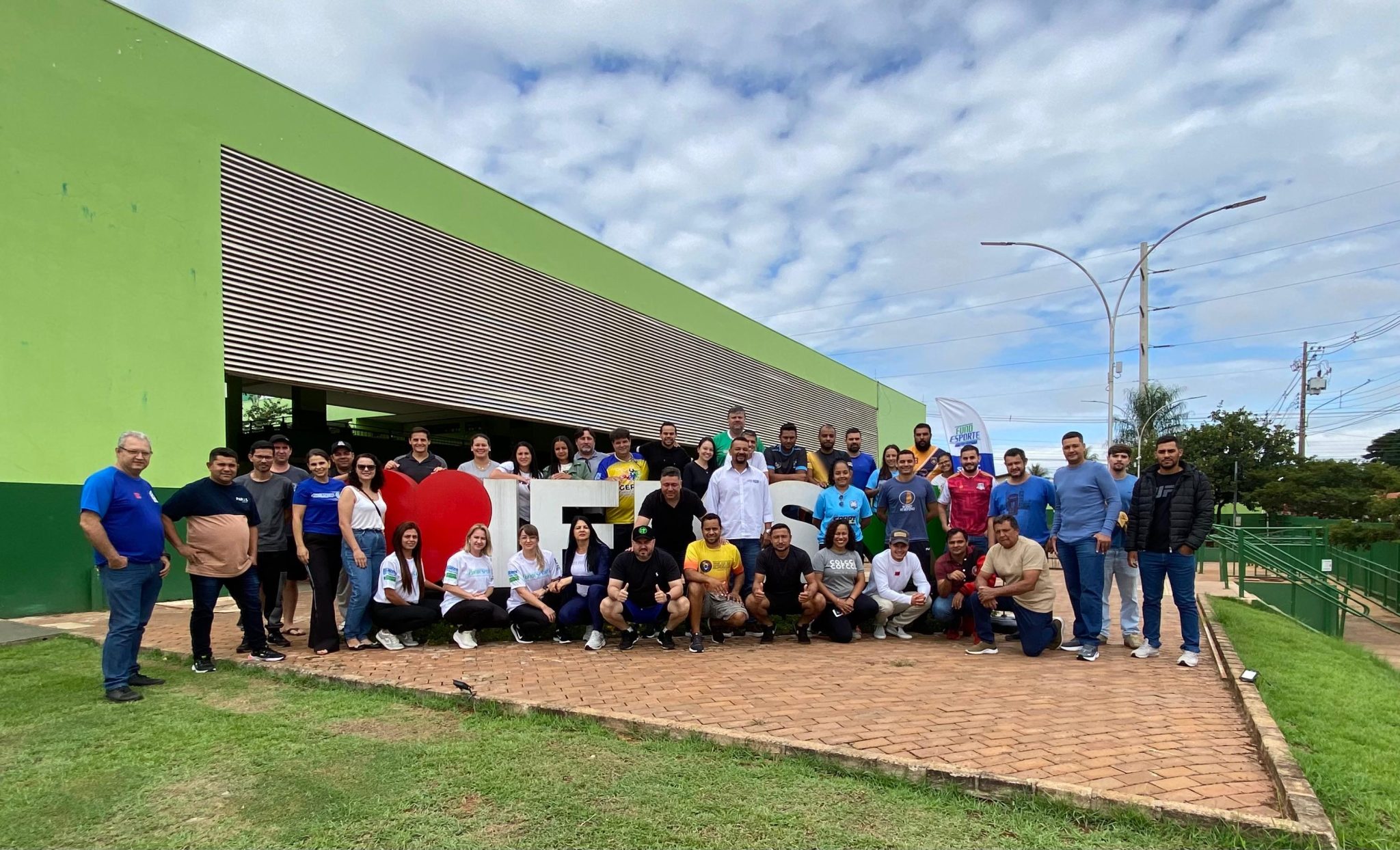 Naviraí sedia curso de atualização de regras do futsal promovido pela Fundesporte