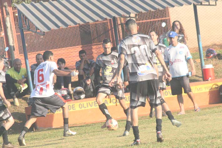 Flamenguinho FC X Santa Rua Copa Brasilia Amarela de Futebol...