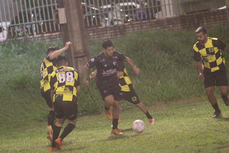 Knaza FC X Sansão FC - Copa Quadra Campos de Futebol Amador...