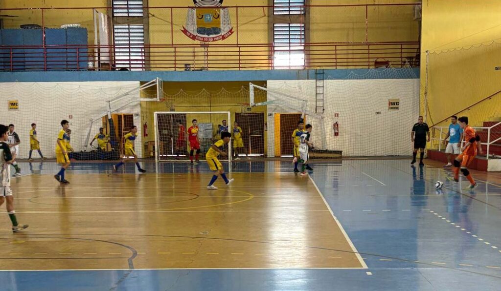 Times do Pelezinho vencem em todas as categorias no interior
