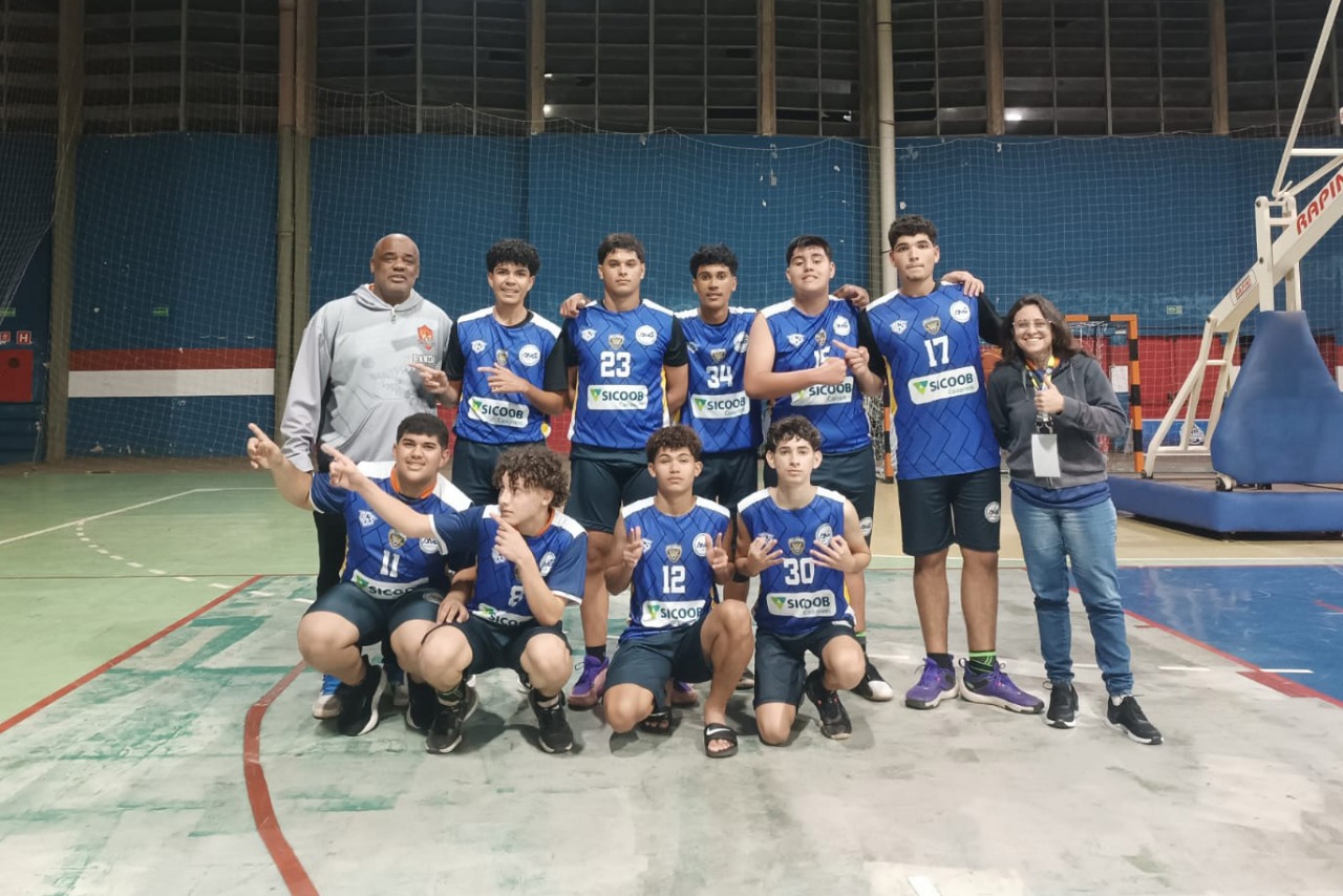 Equipe de basquete de Selvíria participa dos Jogos Escolares da Juventude