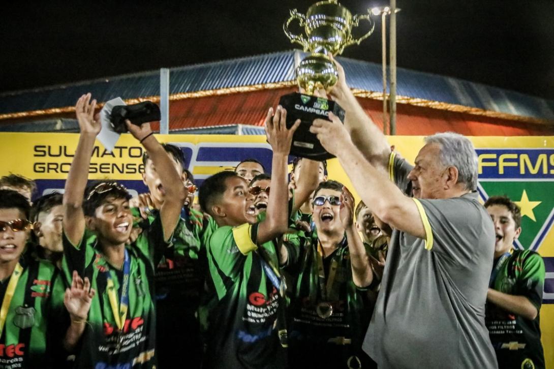 Náutico bate Operário nos pênaltis e conquista Campeonato Estadual Sub-13