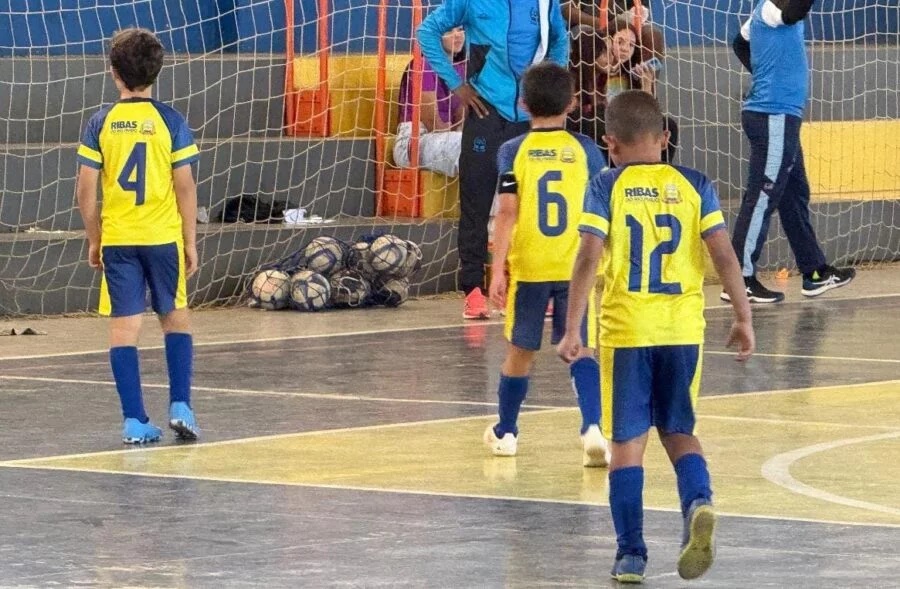 Escolinhas Esportivas Municipais retornam com várias modalidades