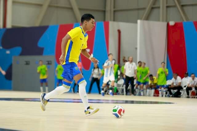 Talento de MS brilha em goleada do Brasi...