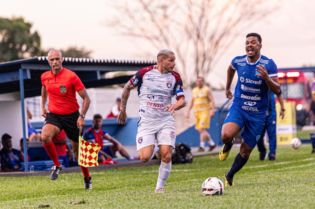 Ivinhema perde jogo e liderança isolada...