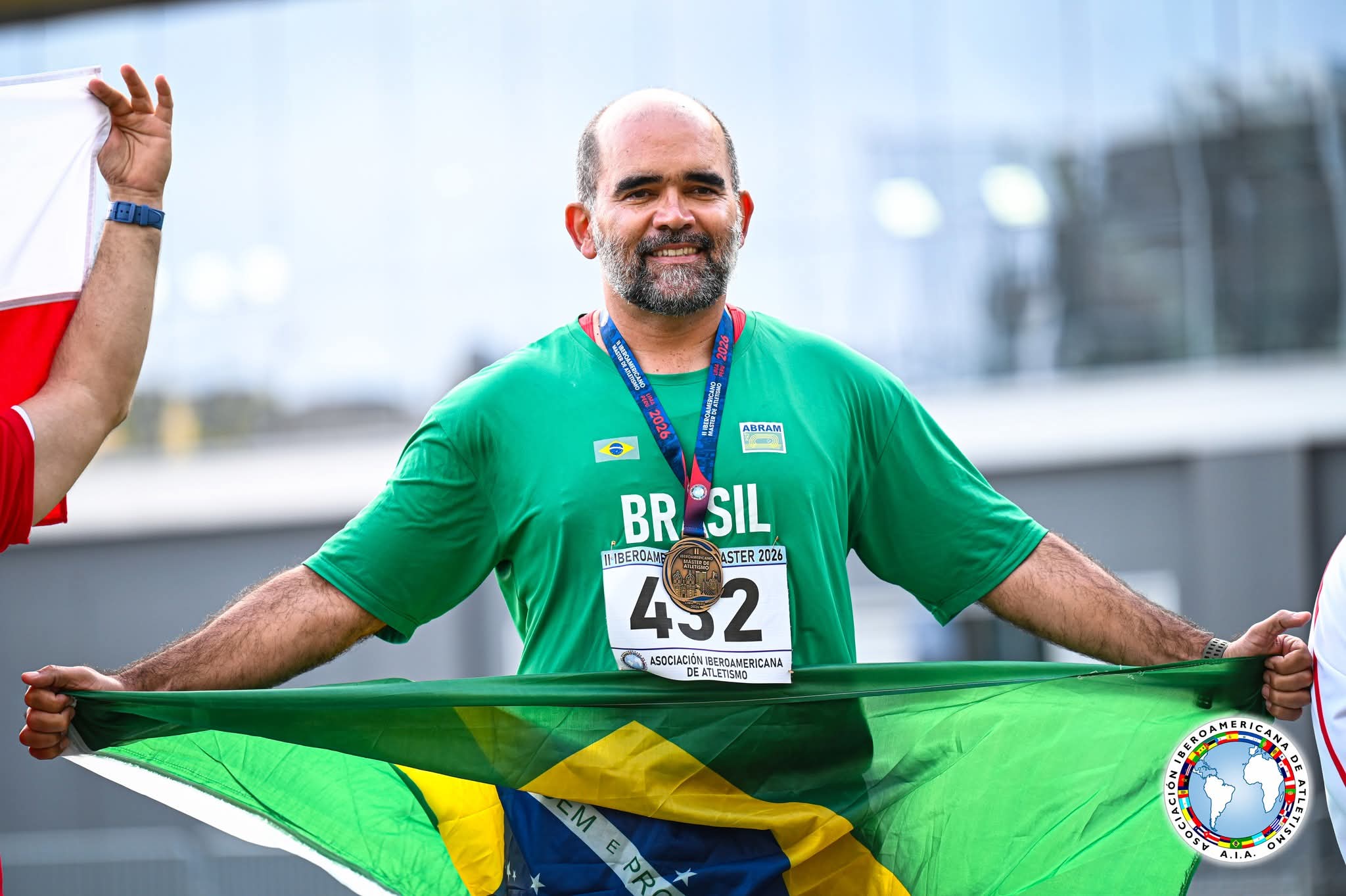 Campo-grandense conquista três medalhas...