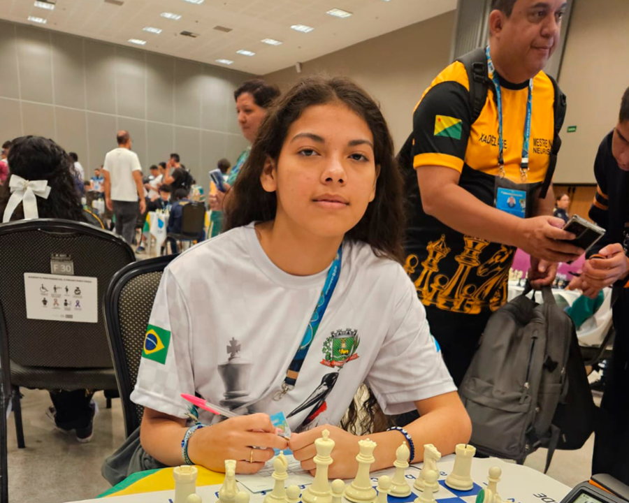 Isabela Pereira representa Sidrolândia e...