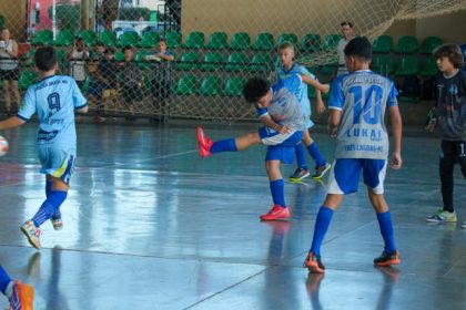 Sub-15 do Municipal de Base antecipa 5ª...