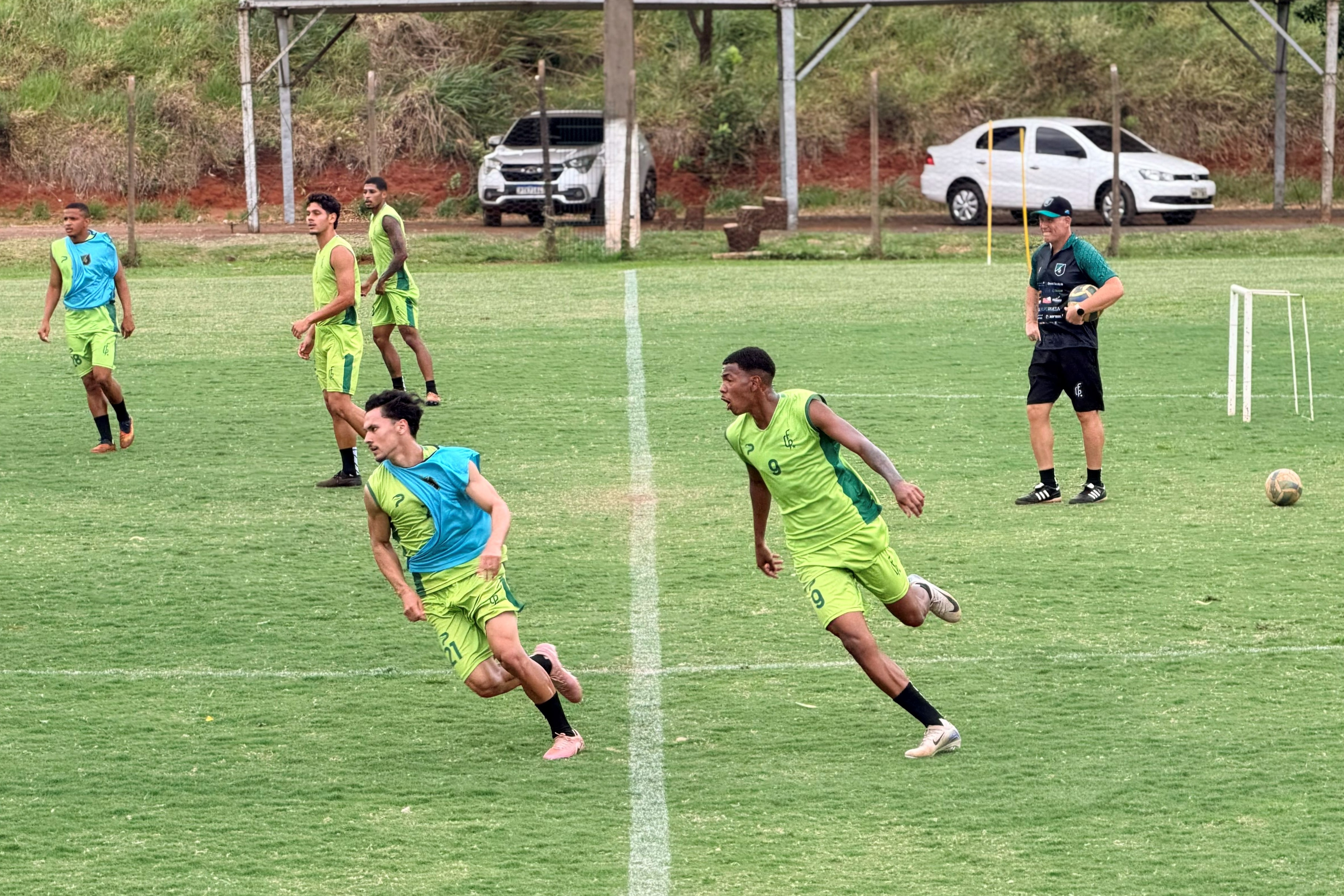 FC Pantanal tem técnico português e meia...