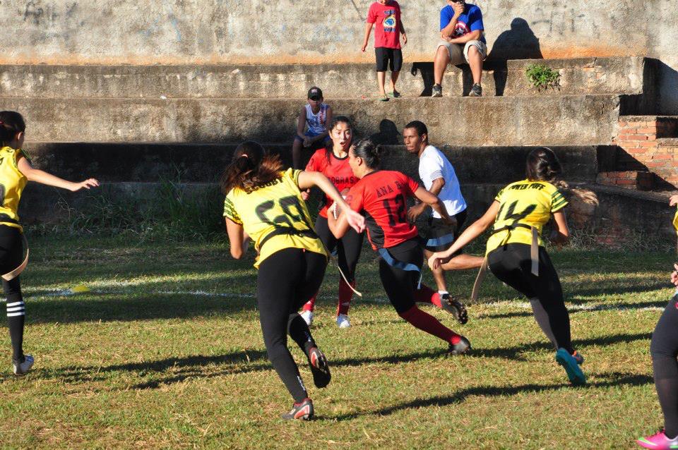 Jacarés do Pantanal realiza seletiva para equipe feminina de Flag Football