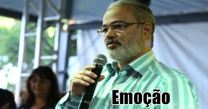 Homenagens a Manoel de Barros marca abertura de Maratona