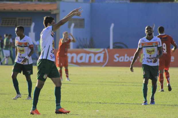 Naviraiense muda novamente presidência do time