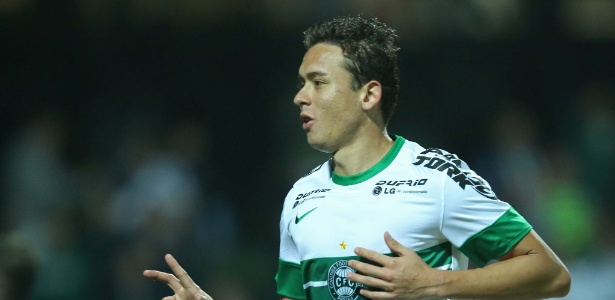 País asiático será o destino do douradense Keirrison