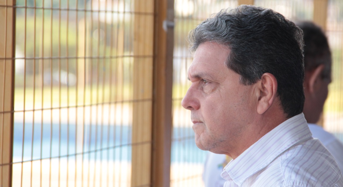 Piscina de lágrimas: a dor causada pelo descaso