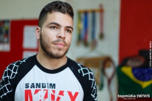 De MS, campeão brasileiro de Muay Thai pede ajuda para participar de disputa no RJ