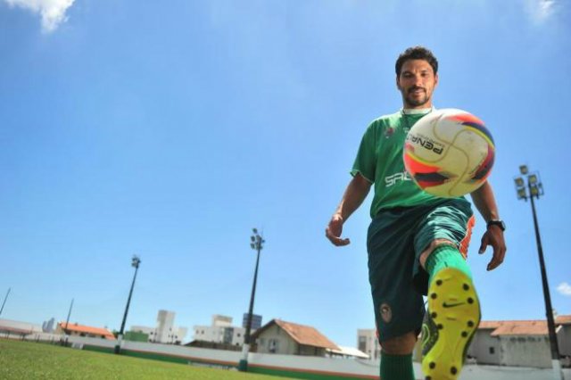 Naviraiense volta atrás, confirma participação e anuncia técnico