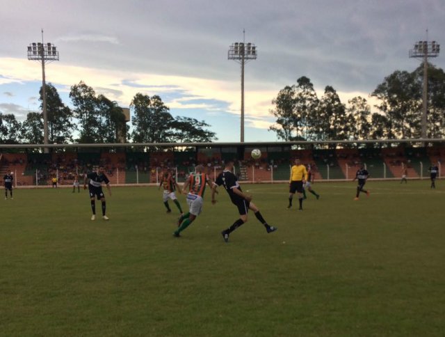 CEN e Urso vencem equipes amadoras em amistosos
