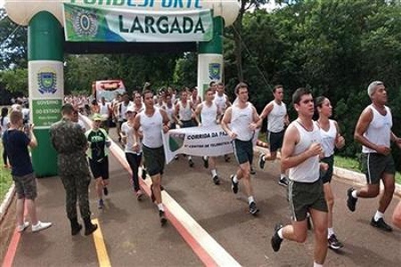 Corrida da Paz reúne 1,2 mil pessoas entre civis e militares