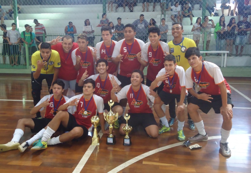 Copa Pelezinho Ensino Médio conhece campeão na Capital