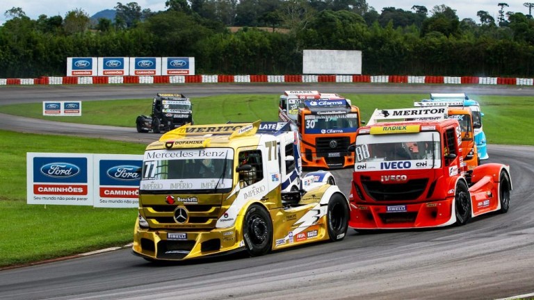 Autódromo de Campo Grande recebe Copa Truck no domingo