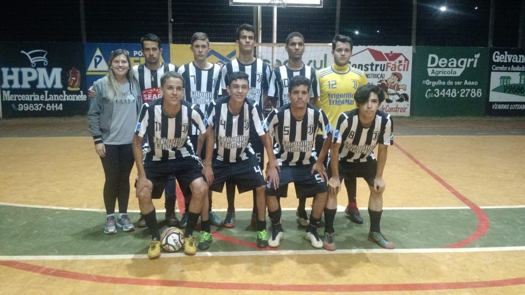 Entrosados é campeão da Copa de Futsal em Deodápolis