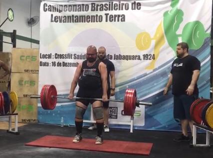 Atleta de MS fatura o tri em Brasileiro de Levantamento Terra