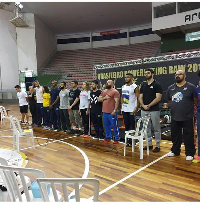 Clayton Munhoz garante a medalha de prata no Brasileiro de Powerlifting 