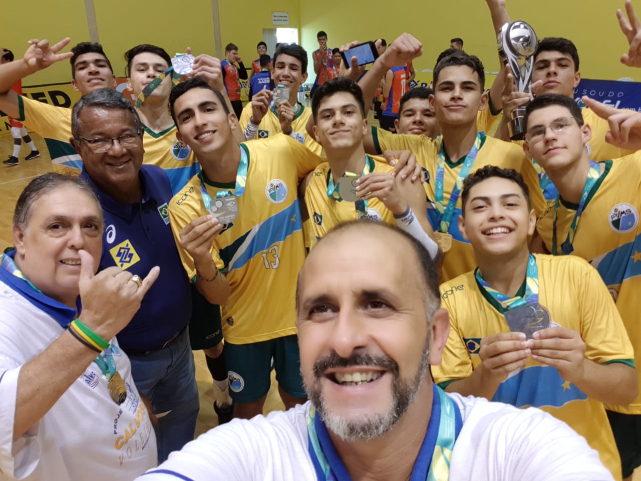 Seleção de MS sub-17 disputará elite do voleibol nacional
