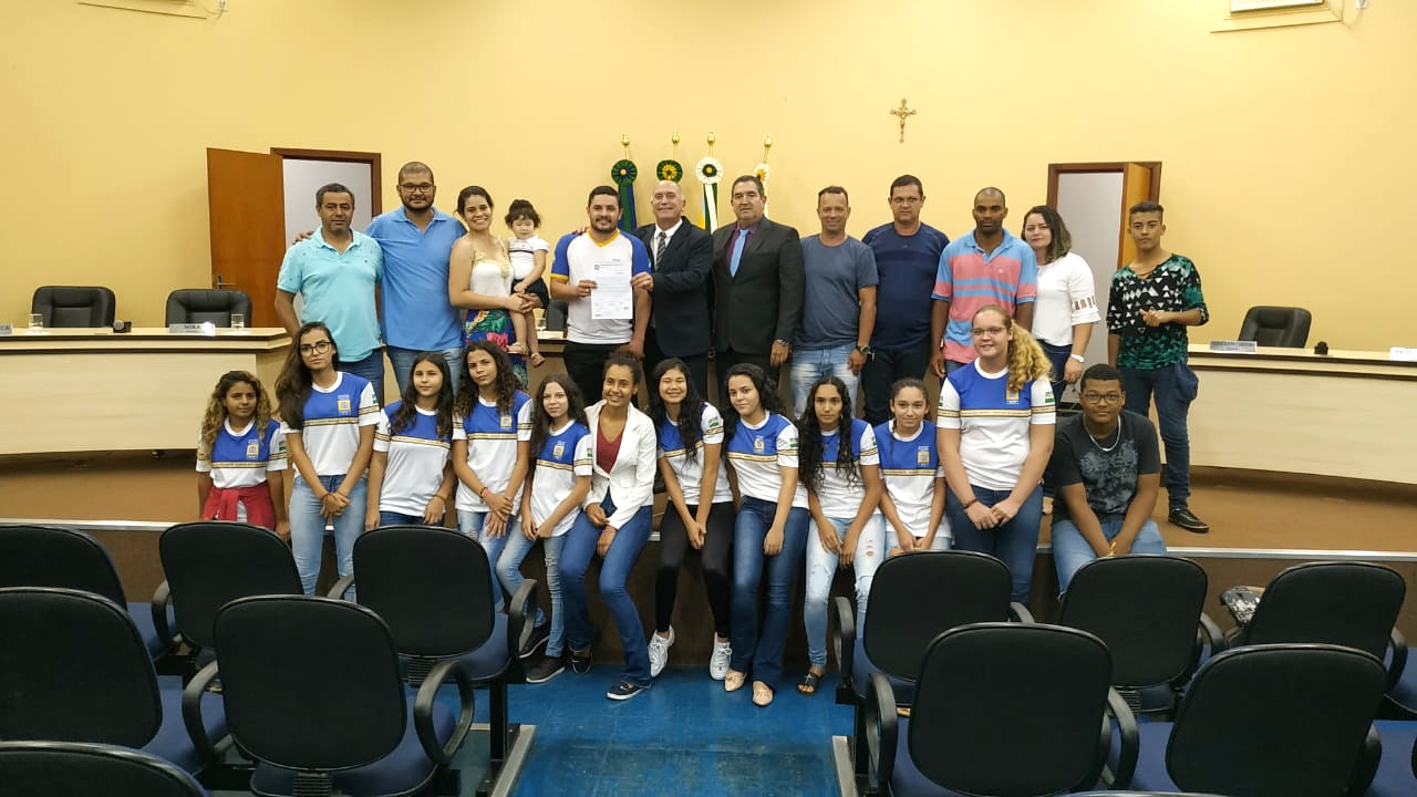 Atletas sul-chapadenses de Handebol são homenageadas 