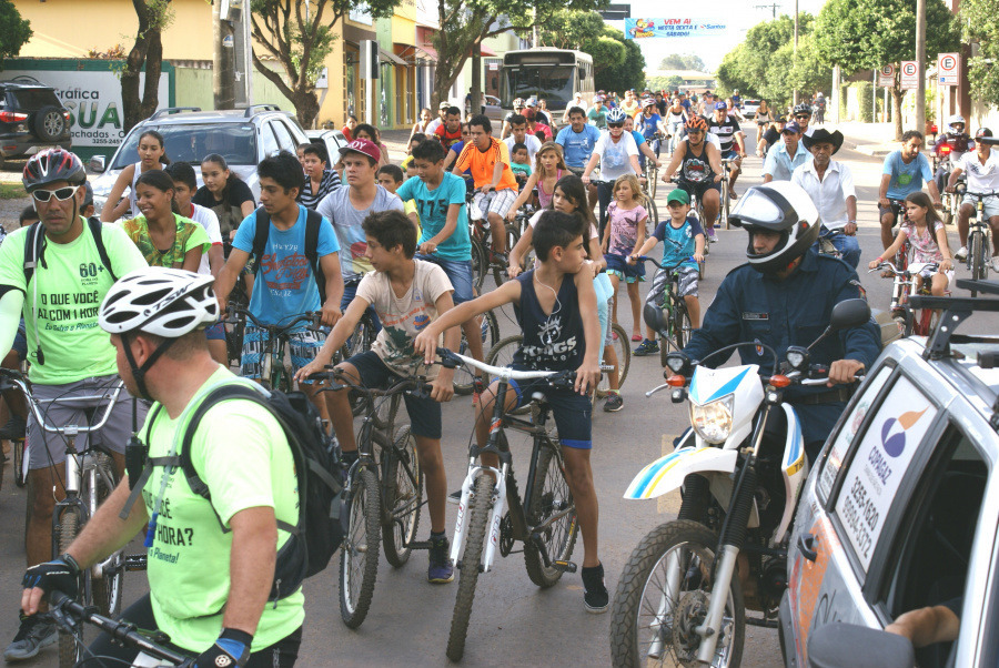 Passeio ciclístico acontece em Bonito, no Dia do Trabalhador