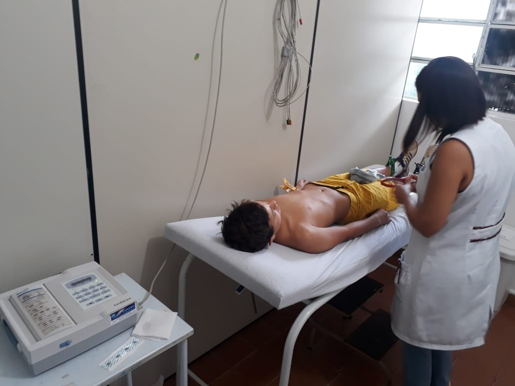 Alunos que participarão dos Jogos Escolares realizam exames médicos