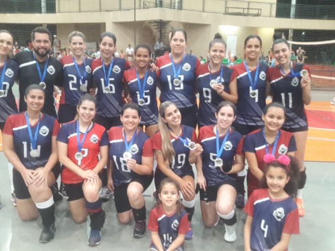 Vôlei paranaibense conquista prata em Três Lagoas