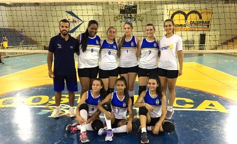 Amistosos preparam time de voleibol de Chapadão do Sul para Jogos Escolares