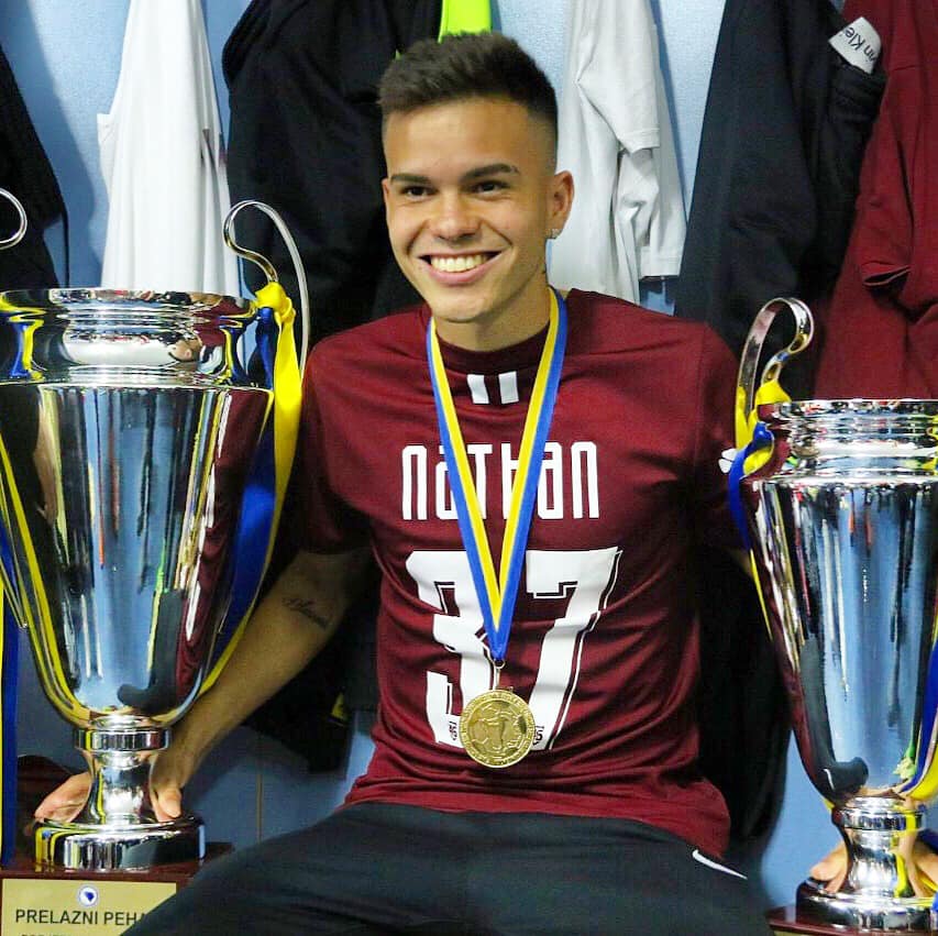 Jogador de MS é campeão da Copa e do Campeonato da Bósnia e Herzegovina