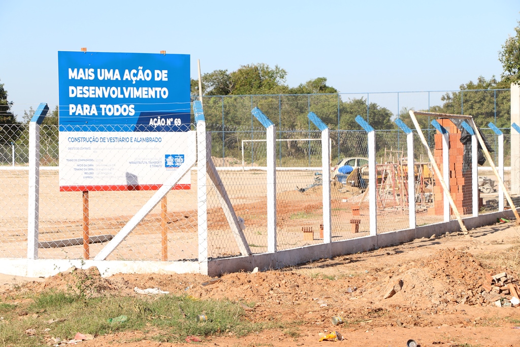 Prefeitura de Três Lagoas contempla campo de futebol do Alto da Boa Vista