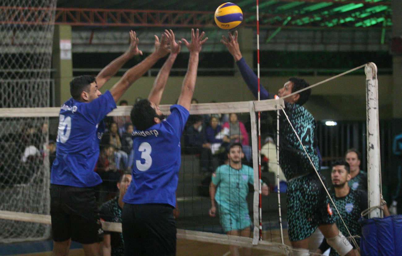 Círculo Militar, Pezão e AABB vencem no feminino da Copa Pantanal de Vôlei