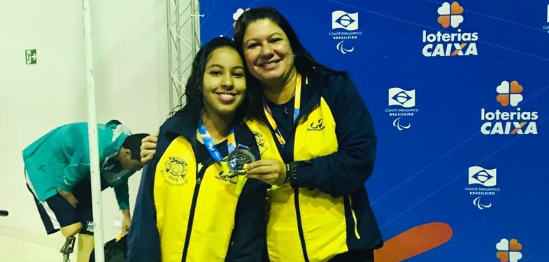 Milaini Araújo é prata na 2ª fase nacional do Circuito Brasil de natação paralímpica