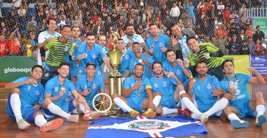 Coxim é tricampeão da Copa Morena de Futsal