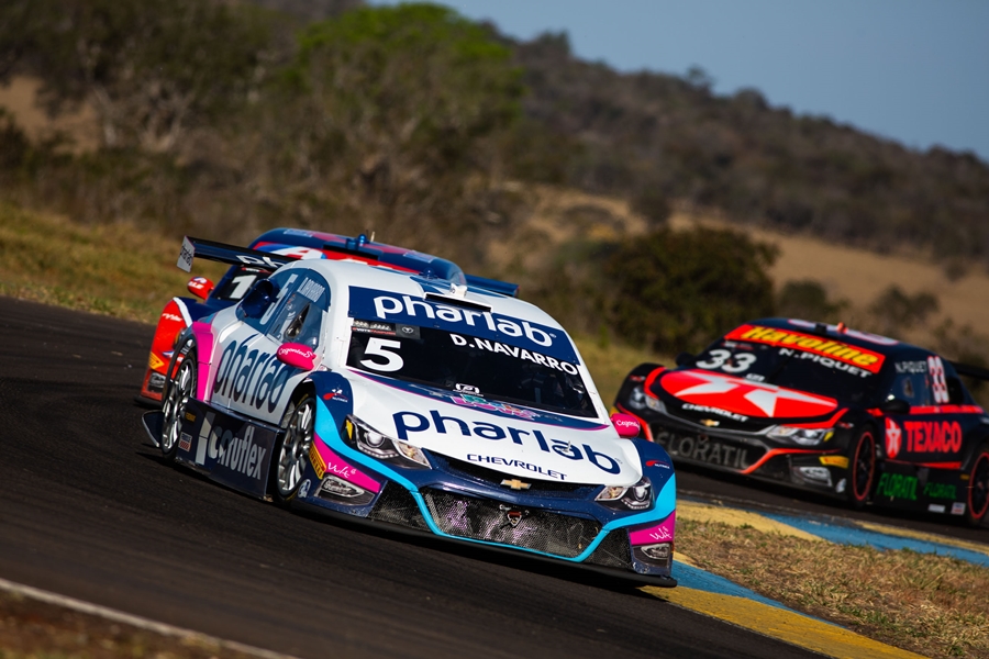 Stock Car: Denis Navarro no Top10 em Campo Grande