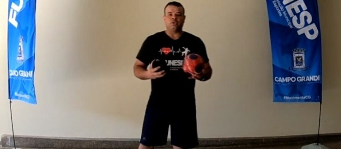 Ritmos e musculação são videoaulas da semana
