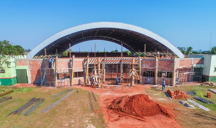 Ginásio Poliesportivo de Bataguassu prossegue em construção