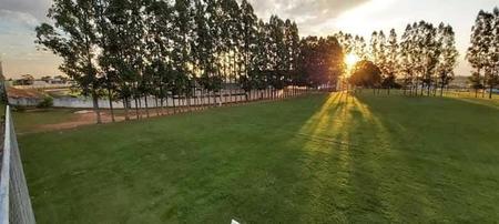 Sem bola rolando, campos de Nova Andradina recebem manutenção