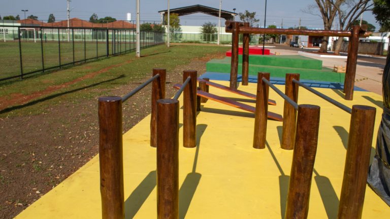 Praça revitalizada na Moreninha terá campo, academia e pista