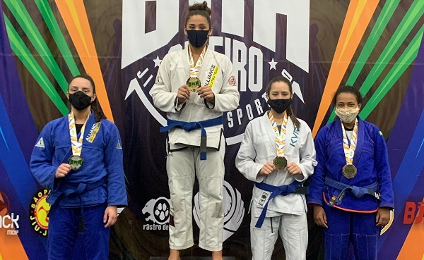 Campo-grandense conquista dois ouros no Brasileiro de Jiu-Jitsu Esportivo