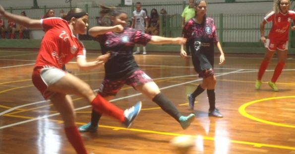 Atlético Santista vence Comercial na Copa Pelezinho Femino