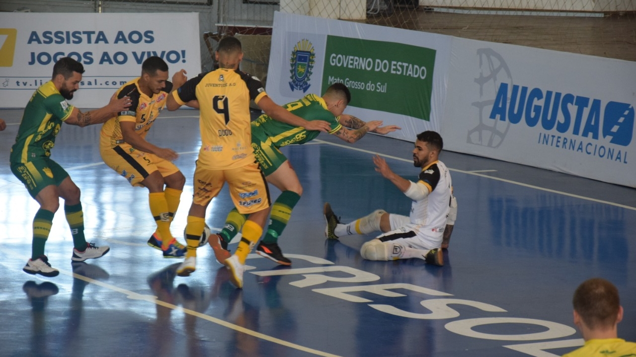 Juventude AG de Dourados volta a vencer na Liga Nacional de Futsal